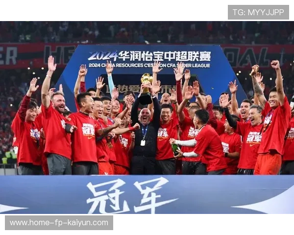 中超裁判风波再掀热议：上海海港球迷怒指“护航”，山东大V妙语点评